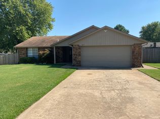 217 W Los Angeles St, Broken Arrow, OK 74011