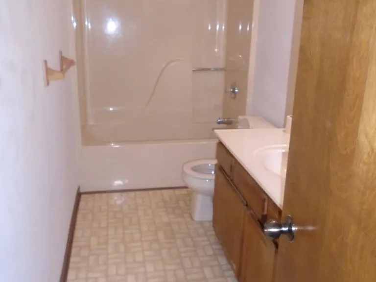 5906 Notblake Ave — Photo 8