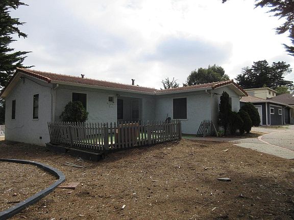 2nd image of 386 Dorado Way