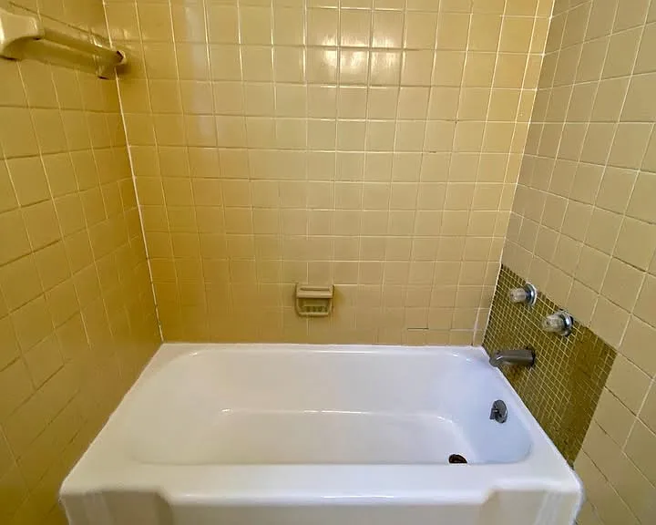 1006 Sunnycrest Rd #4 — Photo 6