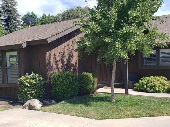 520 N Chinowth Street, Visalia, CA 93291