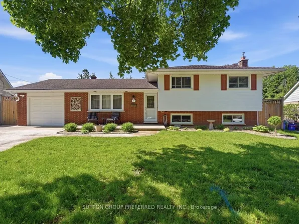 27 Stormont Dr, London, ON N5Z 3Z4