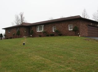 5 Grove Rd, Scott Township, PA 15683