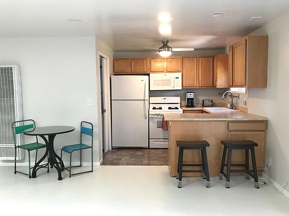 Dining area, breakfast bar and Kitchen
