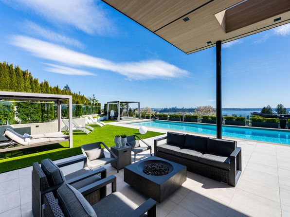 2303 Palmerston Ave, West Vancouver, BC V7V 2W2