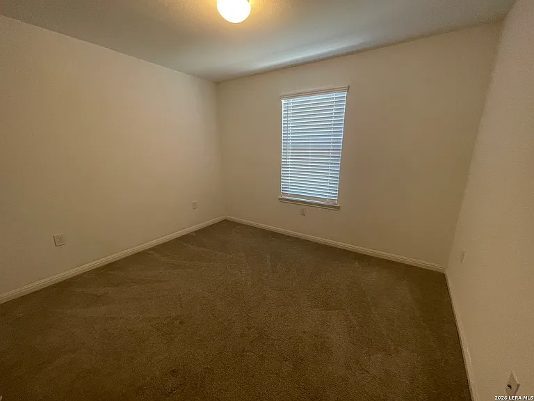 418 Lockhart — Photo 9