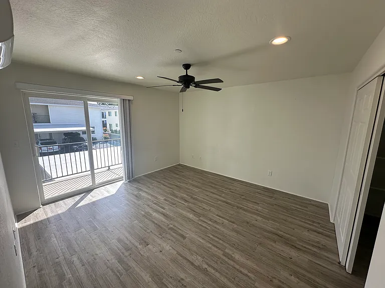 210 Cheryl Ln #1 — Photo 8