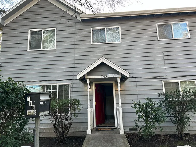 1163 Arcadian Ave — Photo 5