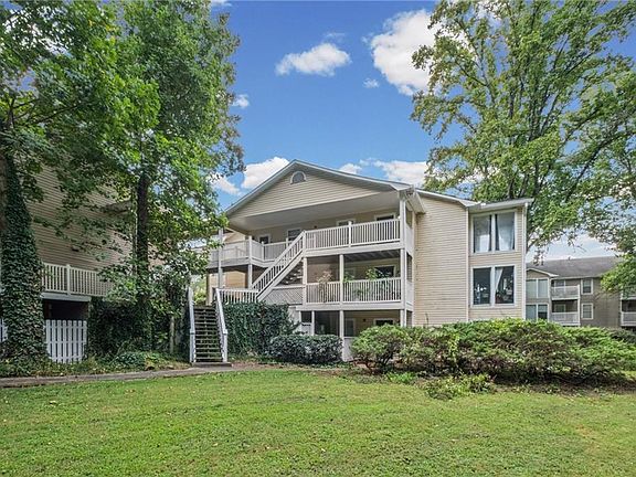 2nd image of 209 Augusta Dr SE
