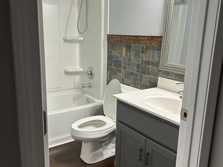 1022 Persimmon Dr — Photo 5