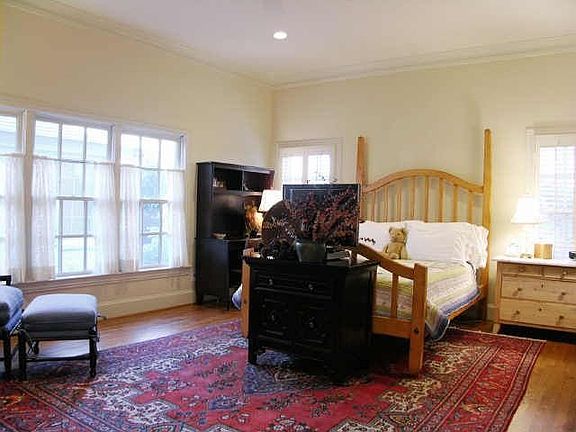 3rd image of 6123 Stefani Dr