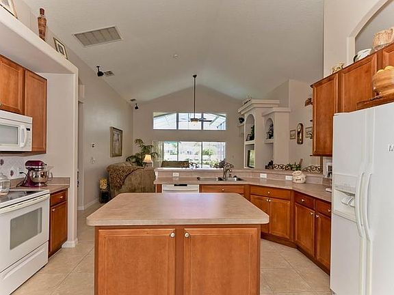 5th image of 15107 Tealrise Way