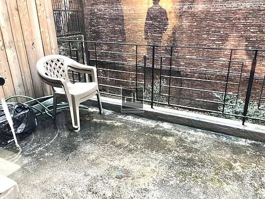 Rented by Highline Residential | media 22