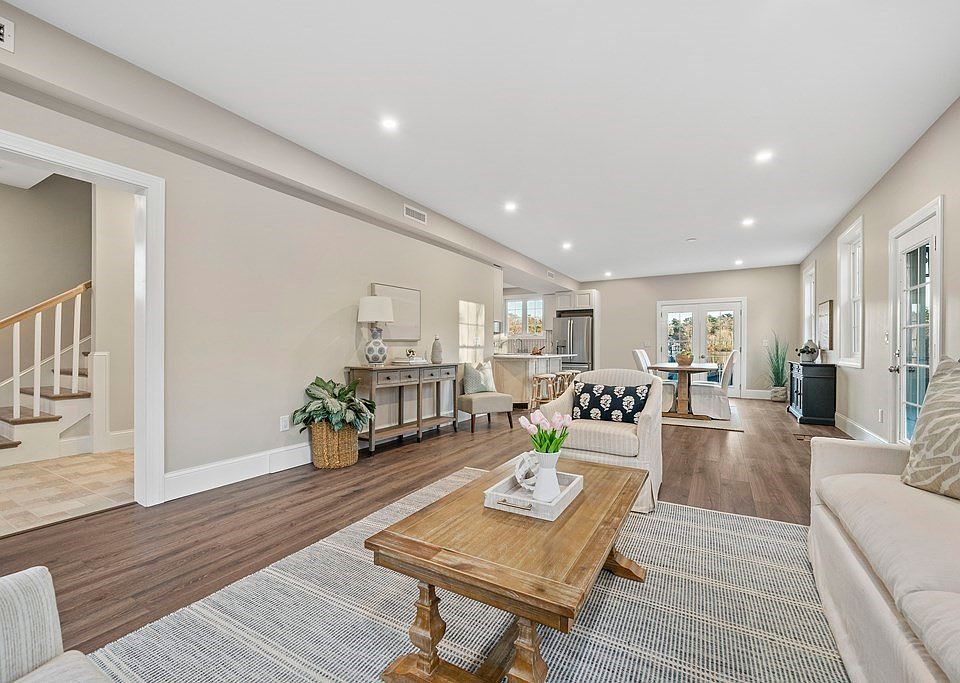 114 Greenwood Ave, Stoughton, MA 02072 Zillow