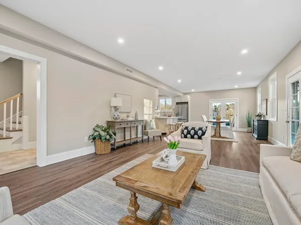 114 Greenwood Ave, Stoughton, MA 02072