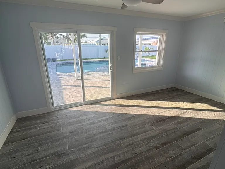 2215 W Vina Del Mar Blvd — Photo 5
