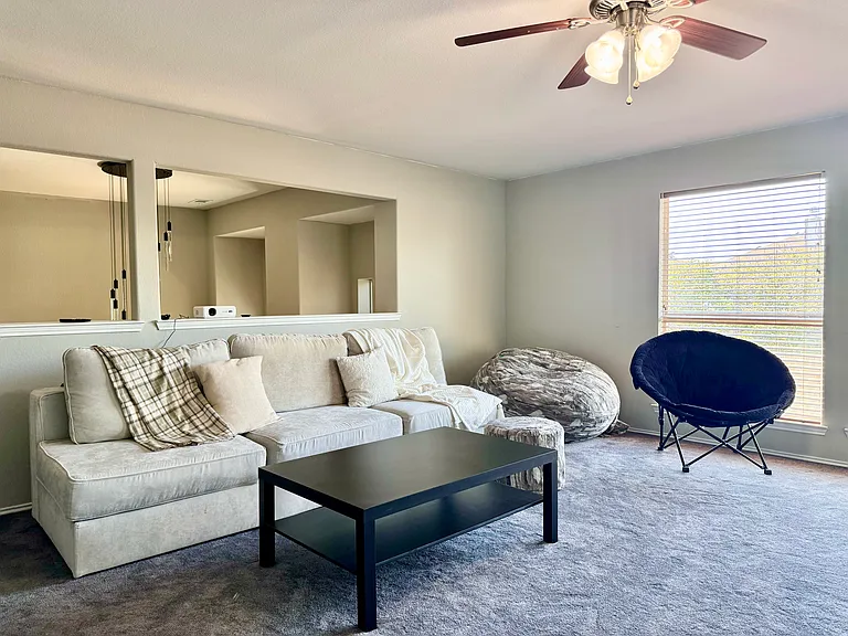 7300 Livingston Dr — Photo 24