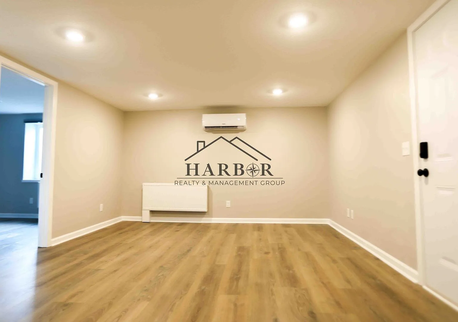 319 14th St SW-Move in Special! 1/2 off your first month of rent!! — Photo 4