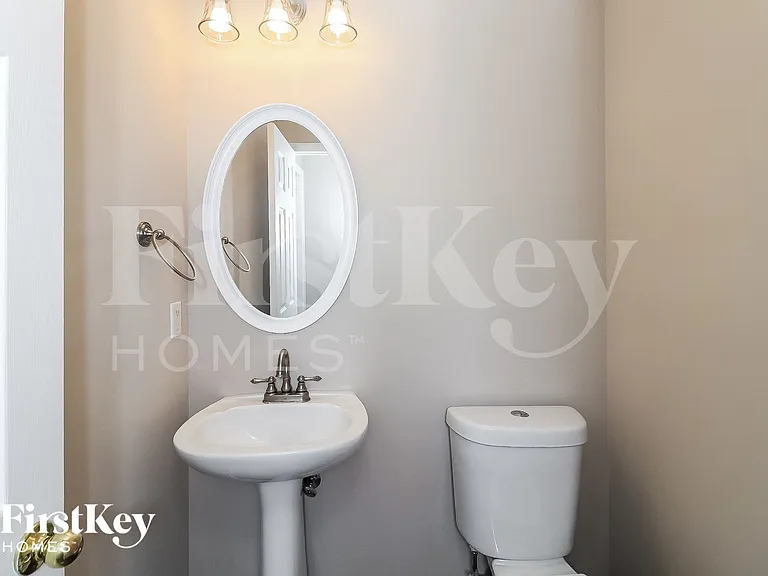 729 Tall Oaks Dr — Photo 14
