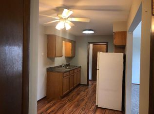 1906 Canterbury Dr APT C, Washington, IL 61571