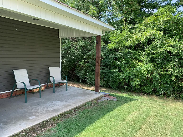 1271 S Springfield Dr — Photo 17