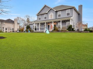 5 Sylvan Ct, Manorville, NY 11949