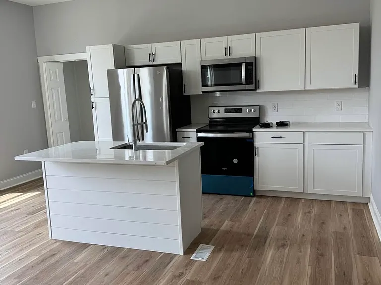 1323 Fillmore St — Photo 10