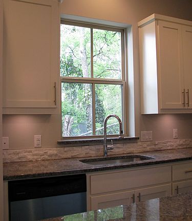 Large Sink w/ Sprayer