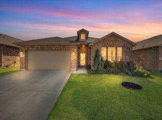 804 Greenford Mnr, Justin, TX 76247