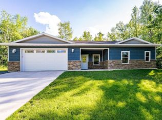 200 Langhorst Ct, Moose Lake, MN 55767