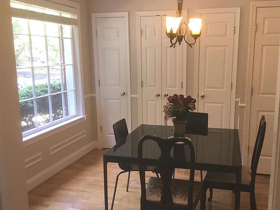 5th image of 868 Azalea Dr #21