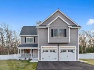 19 Tucker Ter, Methuen, MA 01844