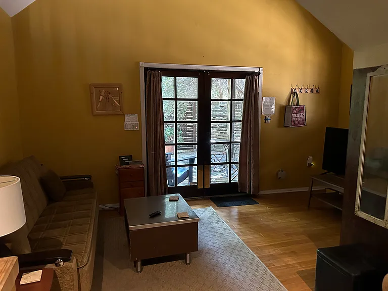 6621 De Longpre Ave — Photo 10