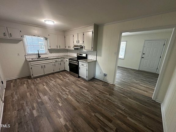 4th image of 605 Starling Way