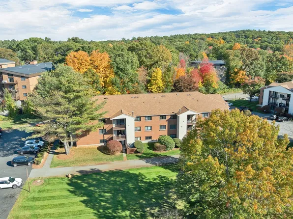 189 Littleton Rd Unit 44, Chelmsford, MA 01824
