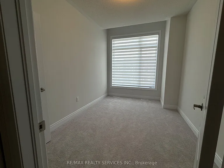 202 Tennant Cir — Photo 23