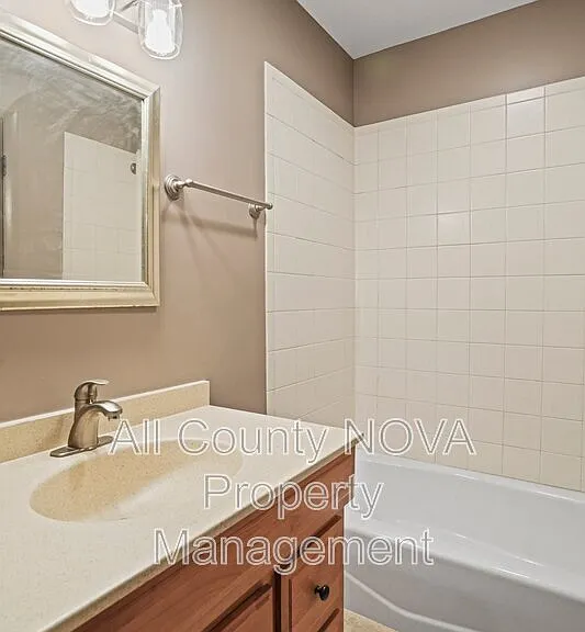 6428 Earlham Dr — Photo 27