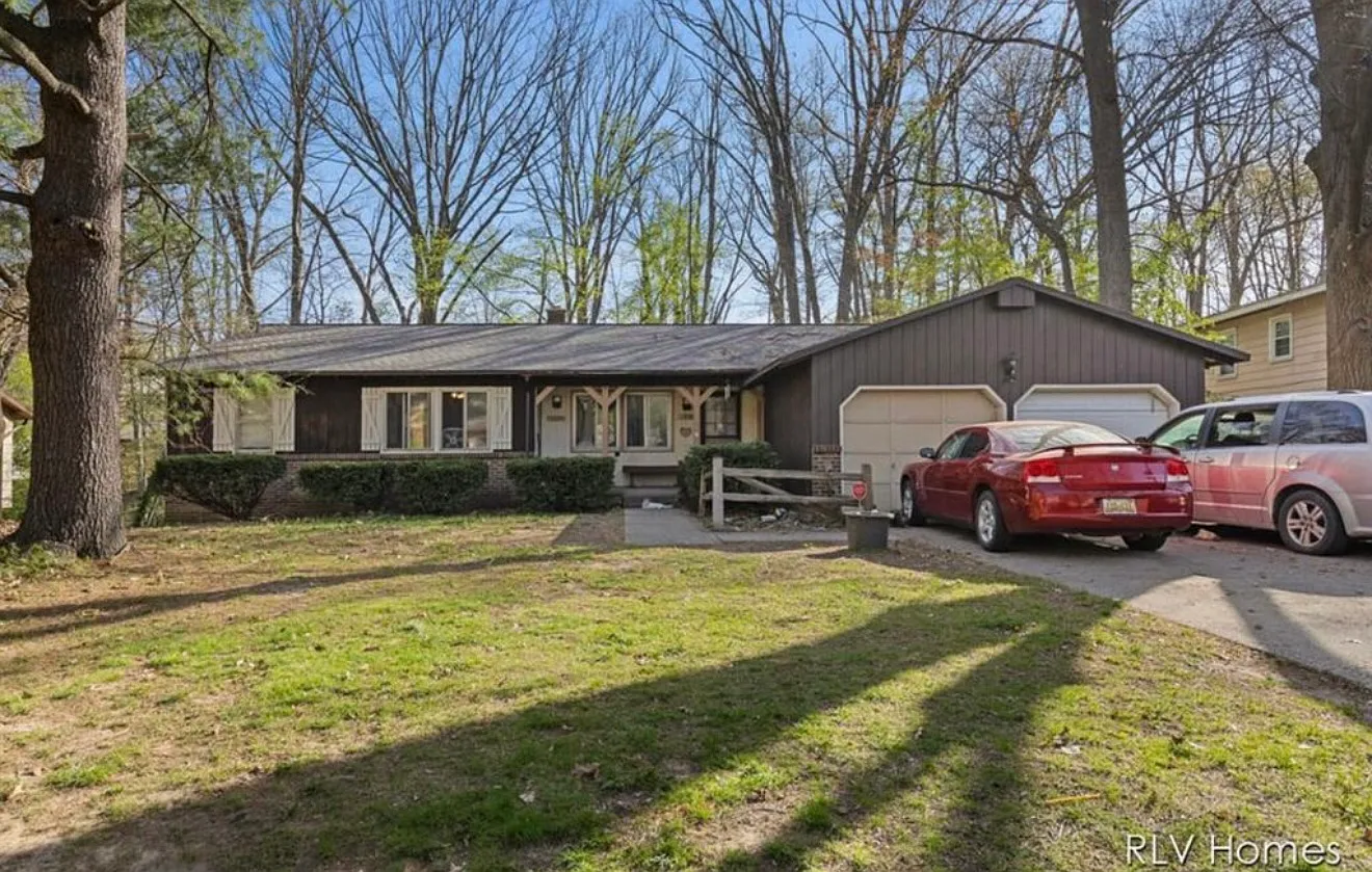 4 bed, 1500 sqft, $2,200 — Photo 1