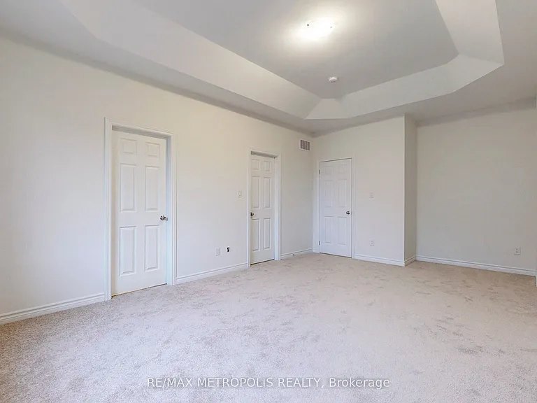 9 Caton Ln — Photo 35