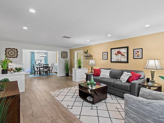 5th image of 1631 NW 85th Avenue