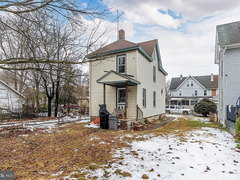 2nd image of 1514 Pine St