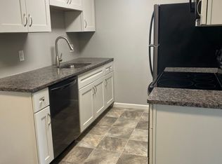 1222 A St APT 6, Lincoln, NE 68502