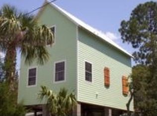 1164 Paroda Ave, Cedar Key, FL 32625