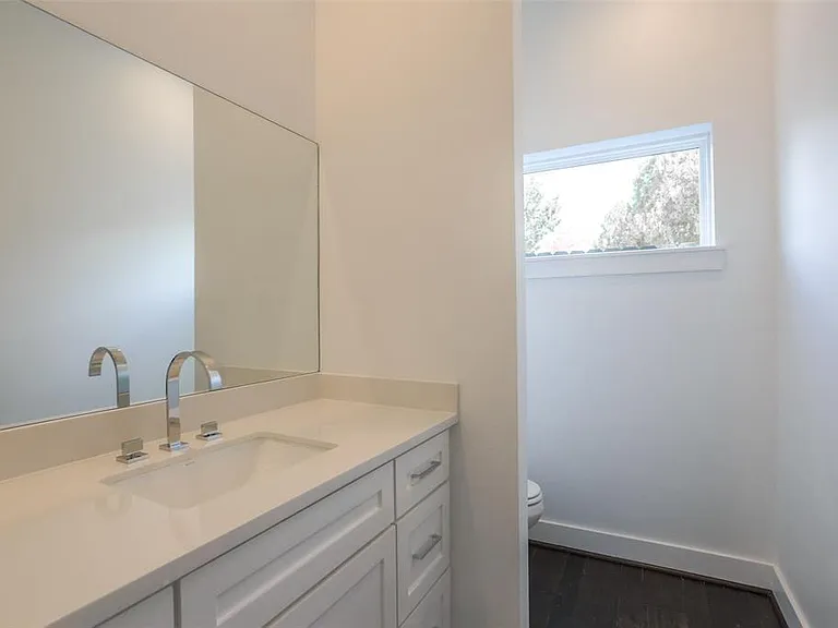 7714 Jacquelyn Oaks Rd — Photo 9