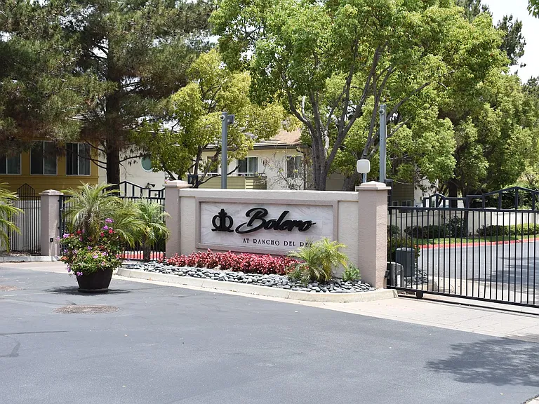 1281 Aguirre Dr — Photo 20