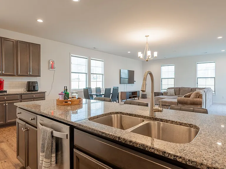 5006 Forsythia Pl — Photo 16
