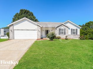 1099 Reddington Timbers Dr, Saint Charles, MO 63304