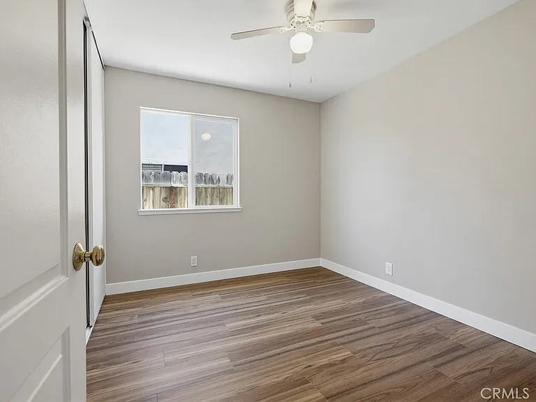 243 N Pageant St — Photo 31