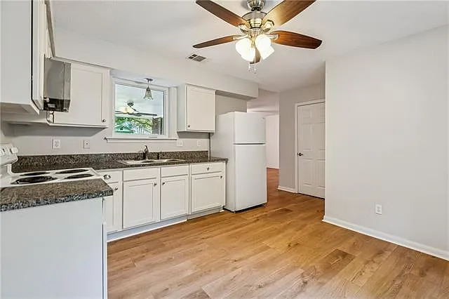 2 bed, 1.5 bath, 950 sqft, $1,500 — Photo 4