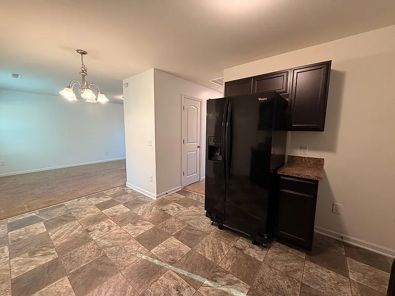 948 Brentwood Park Ln — Photo 18